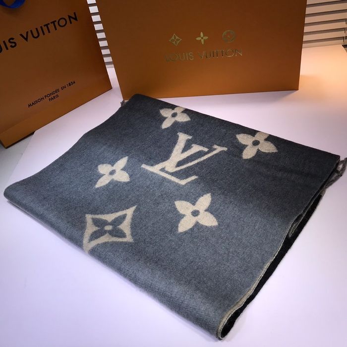 Louis Vuitton Scarf LV00033